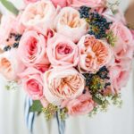 Bouquet da sposa con peonie rosa